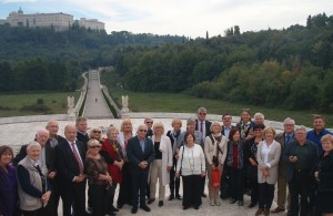 Uczestników IX Kongresu Europejskiej Unii Wspólnot Polonijnych złożyła wizytę na Monte Cassino